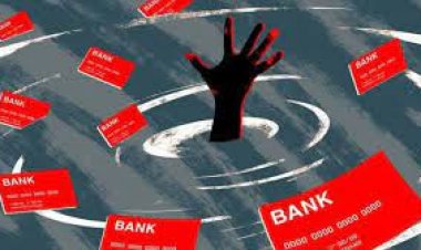 Qué hacer si se está ahogando en deudas