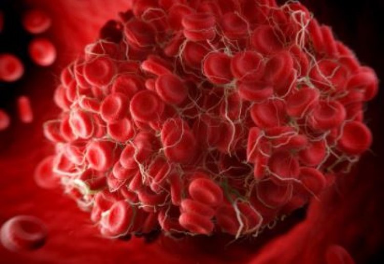 La FDA finalmente admite que las vacunas covid causan coágulos de sangre