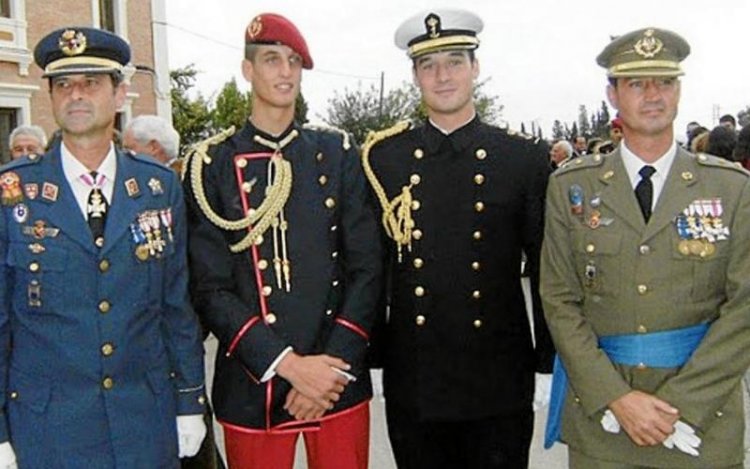 La carta del coronel Vara de Rey pidiendo el fin de las vacunas que provocó su cese por la ministra de Defensa