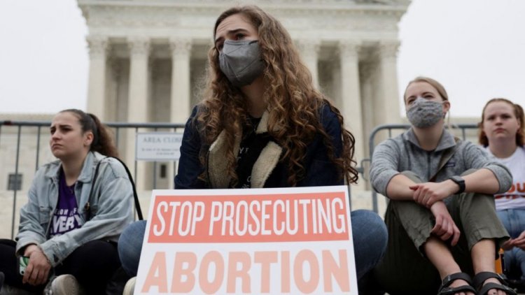 El aborto, la religión del progresismo