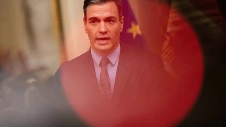 Sánchez enfada a Argelia