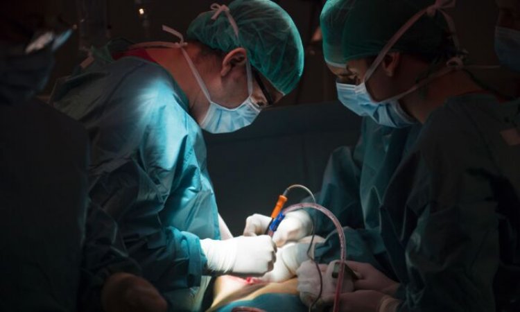 Primera demanda contra hospitales que niegan trasplantes a pacientes no vacunados Fuente: The Epoch Times en español