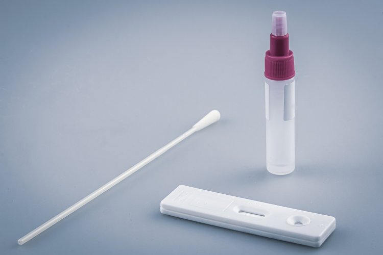 Esta sí que es buena: nos dicen que nos hagamos test hasta que den positivo
