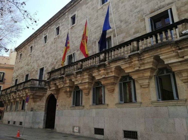 Se derrumba poco a poco la farsa en España