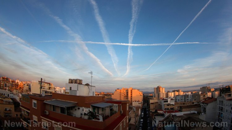 España rocía CHEMTRAILS letales sobre su población