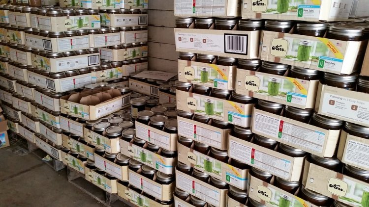 Almacenan alimentos masivamente para los ricos