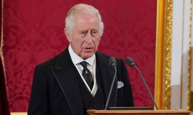 Carlos III rey del Reino Unido