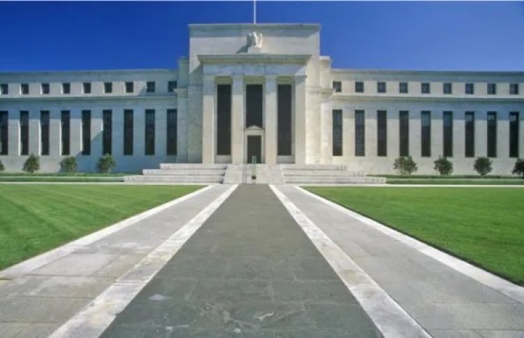 Por qué la Reserva Federal está derribando la economía?