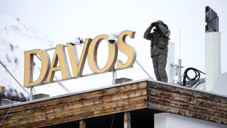 Los escándalos que rodean al Foro de Davos