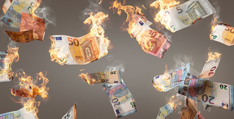 El dólar y las criptomonedas fracasan