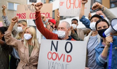 CAZA DE BRUJAS DE SANGRE PURA