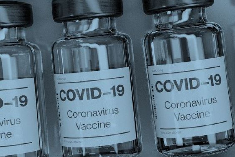 La vacunación contra el Covid-19 está causando despoblación