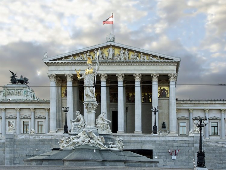 Austria ha decidido abandonar el espacio Schengen