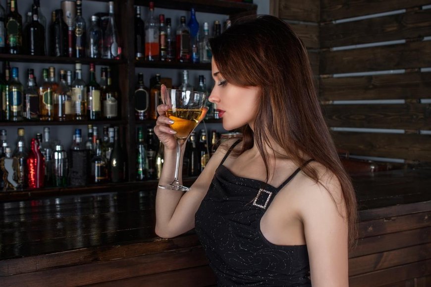 Justifican con el ALCOHOL el tsunami de cánceres por radiación amplificada con GRAFENO en la inoculación
