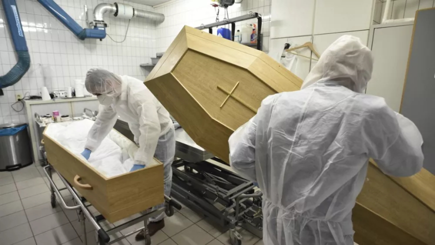Exceso de mortalidad en todo el mundo por las vacunas COVID 19 y el 5G...y lo siguen negando