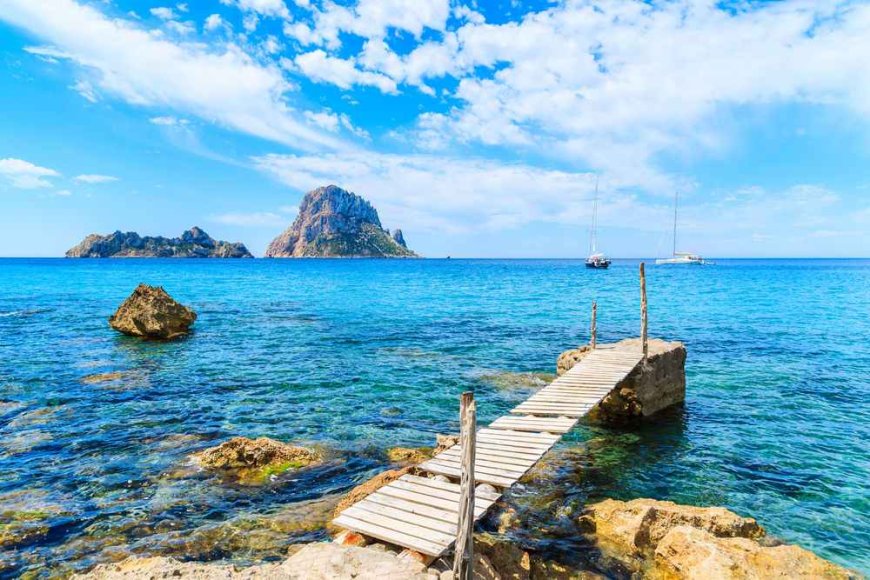 Los 12 destinos de España y Portugal que debes visitar en 2024