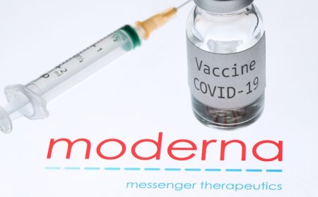 Moderna confirma que las vacunas de ARNm contra el COVID causan cáncer