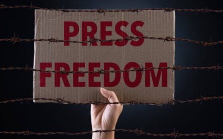 Medios corporativos: ciegos, complacientes e hipócritas