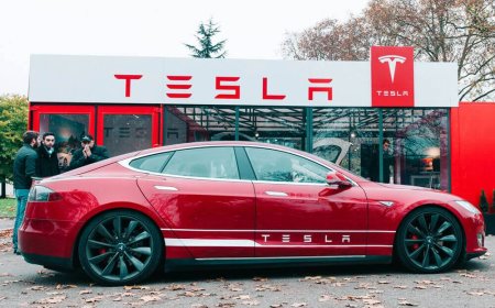Tesla retira del mercado más de 2 millones de coches