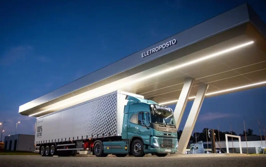 Volvo entrega sus primeros camiones eléctricos en América Latina: Brasil, Chile y Uruguay