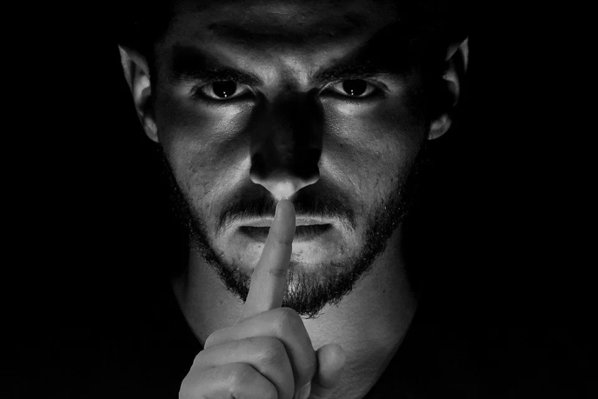 Les da miedo que sepamos la verdad