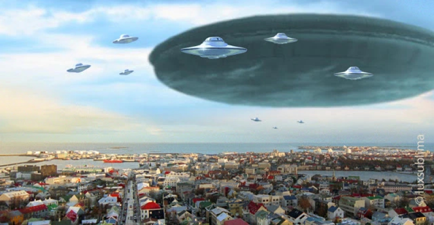 Tecnología alienígena y secretos gubernamentales.