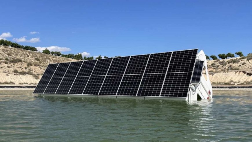 Seguidor solar flotante