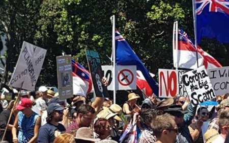 Quieren usar a la policía e incluso a la OTAN para obligar a la gente a vacunarse