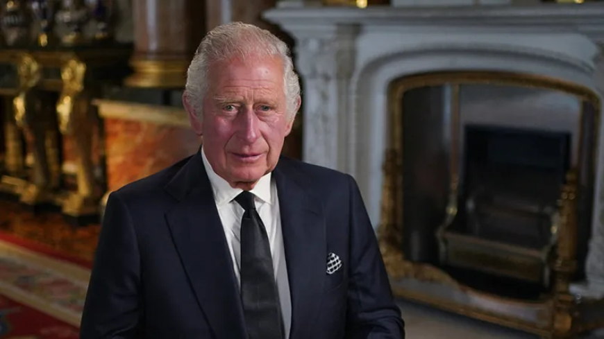 El rey Charles firma el tratado del FEM que autoriza el "gobierno mundial"