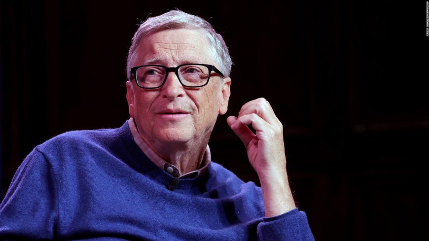 Bill Gates fue sorprendido inyectando "drogas de despoblación" en lociones y cremas populares