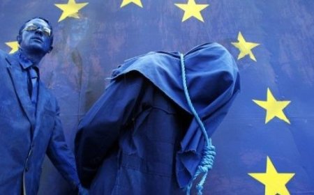 La democracia en Europa está suspendida, la libertad se ha convertido en una burla