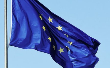 La UE ha declarado la guerra total a la libertad de expresión y se ha quitado la mascarilla