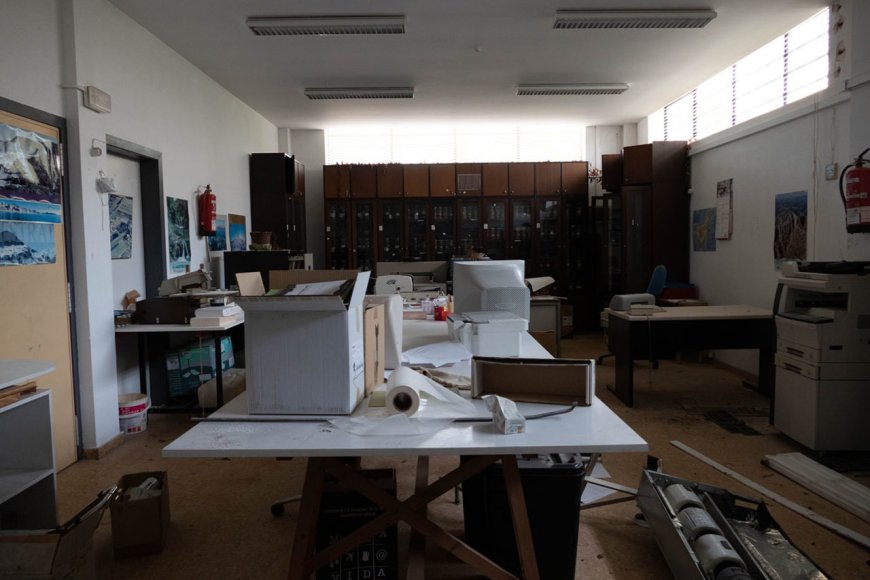 Centro de Investigación Abandonado en Valencia