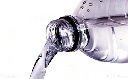 El agua embotellada contiene NANOPLÁSTICOS toxicos