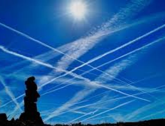 Los chemtrails son reales...Liberan químicos en el aire